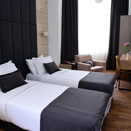 Hotel Comfort 티라나 객실 사진