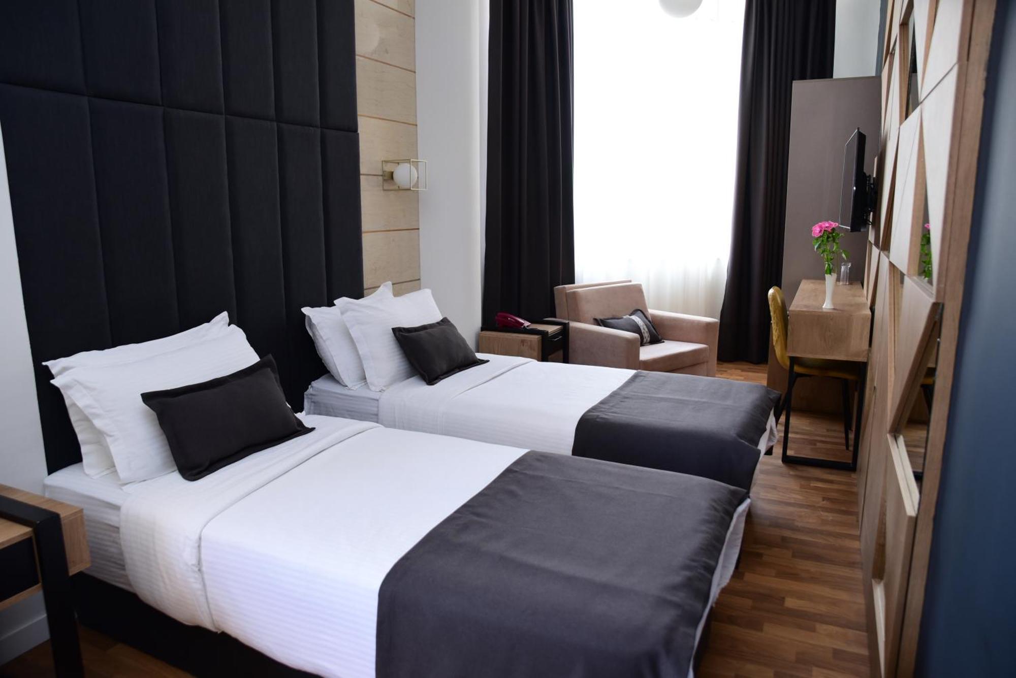 Hotel Comfort 티라나 객실 사진
