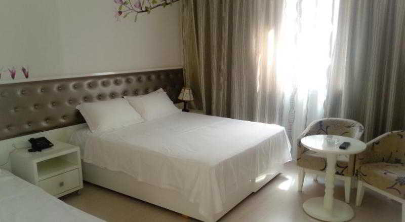 Hotel Comfort 티라나 외부 사진